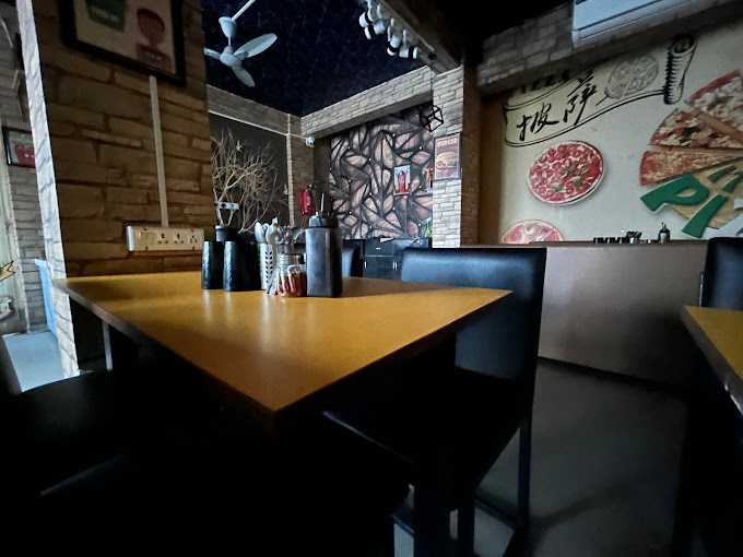 Family Dining Table & Chairs